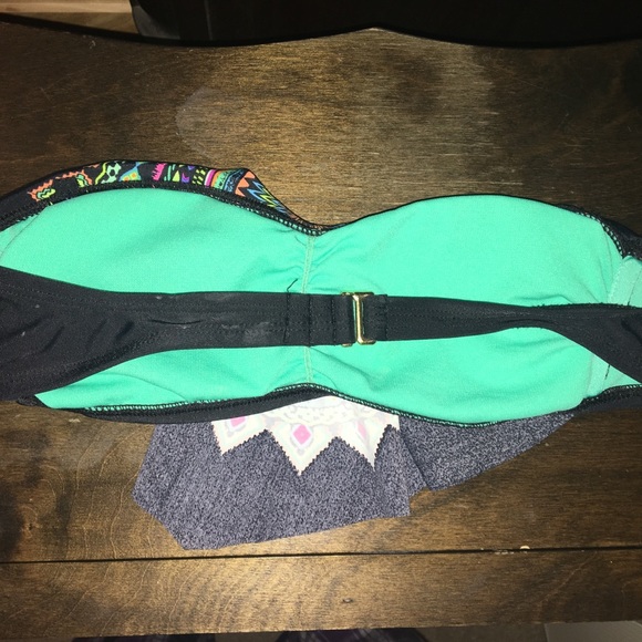 Multi Colored Bandeau Bikini Top - Picture 3 of 4